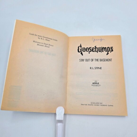 Teen Horror Book Lot R.L Stine Diane Moh Nightmare Hall Joel Sutherland Goosebum - Picture 12 of 16